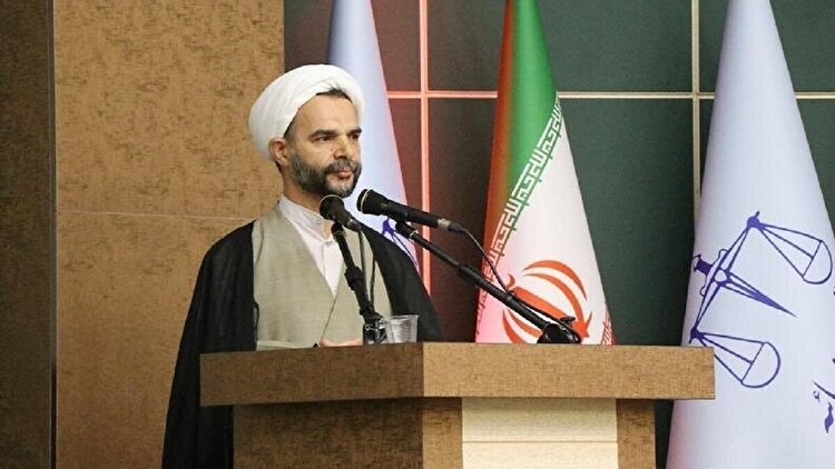 هیچ نهادی حق سرپیچی از اجرای قانون الزام را ندارد