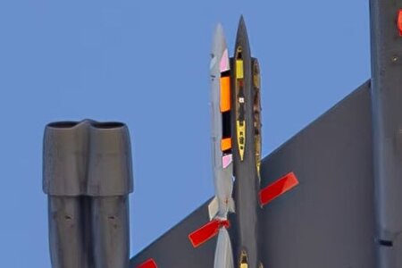 عکس | مشاهده موشک مرگبار جدید آمریکا در یک پرواز آزمایشی مخفیانه