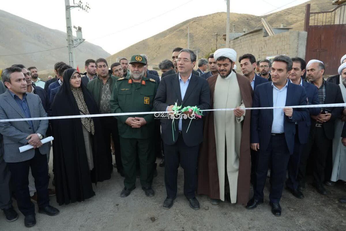 سفر استاندار آذربایجان‌غربی به باروق با کلنگ‌زنی مدرسه و افتتاح ۲۱ پروژه عمرانی