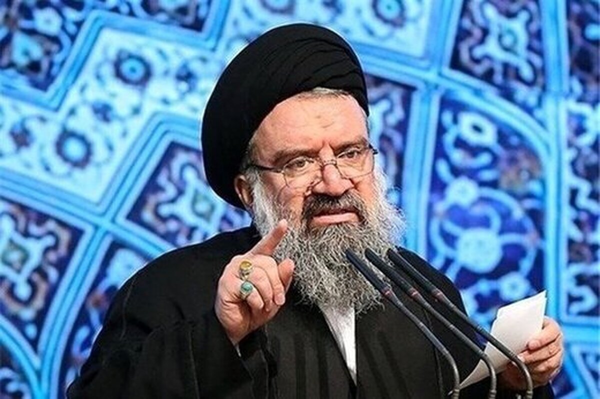 خطیب نماز جمعه تهران گفت: قرارداد ۱۰ ساله برجام پایان یافت و آمریکایی که این قرارداد را پیش چشم جهانیان پاره کرد، قابل مذاکره نیست و توصیه به مذاکره ساده‌لوحی سیاسی است.