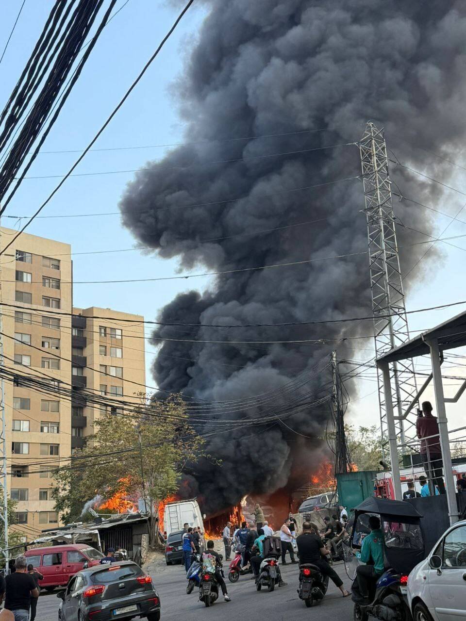 ۲ شهید در حمله پهپادی رژیم صهیونیستی به یک خودرو در جنوب لبنان ۲ شهید در حمله پهپادی رژیم صهیونیستی به یک خودرو در جنوب لبنان