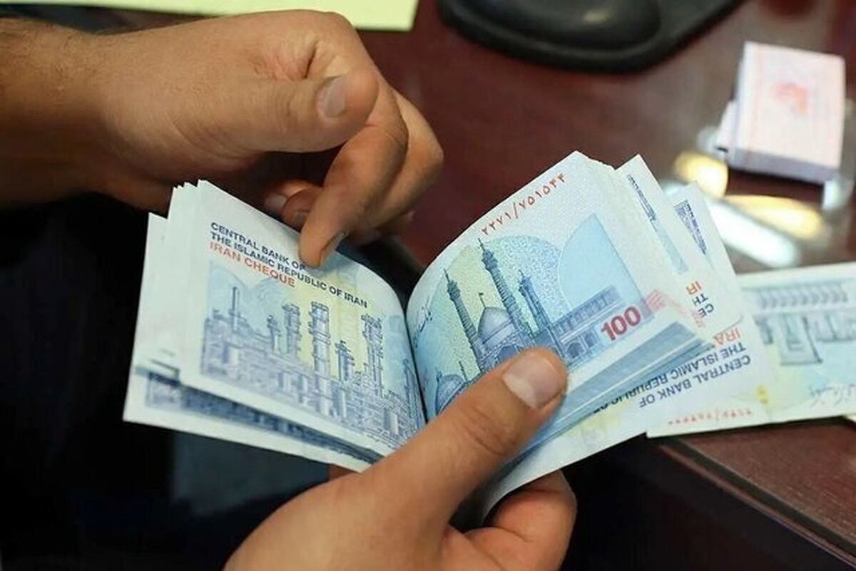 سرپرست صندوق بازنشستگی کشوری از پرداخت وام ضروری به ۳۰ هزار نفر از بازنشستگان کشوری خبر داد و گفت: این تسهیلات با هدف کمک به معیشت بازنشستگان و در قالب تفاهمنامه همکاری با بانک صادرات ایران پرداخت شده است.
