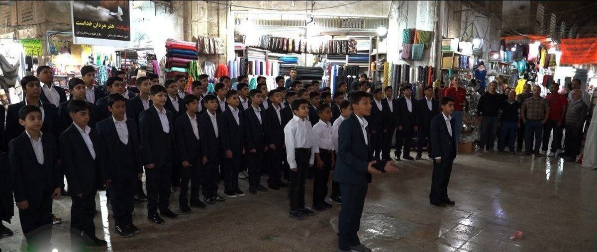 برنامه تلویزیونی «ایران سرود» این هفته به استان فارس سفر کرده و میزبان گروه سرود «مصباح الهدی» بودهاست.این گروه با مربیگری محمدرضا نیکخو و شعر سید محمد صادق آتشی، نماهنگ «صدای خورشید»، را اجرا کردند.این اثر در دو نوبت، شنبه و سهشنبه، از شبکه دو سیما و شبکه امید پخش شده است.
