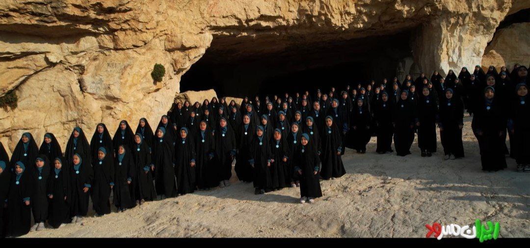 نماهنگ «بچههای حاج قاسم» با اجرای دختران جهرمی در برنامه «ایران سرود» نماهنگ «بچههای حاج قاسم» با اجرای دختران جهرمی در برنامه «ایران سرود»