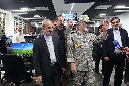 ببینید | حاشیه‌های بازدید رئیس ستادکل نیروهای مسلح از رسانه ملی