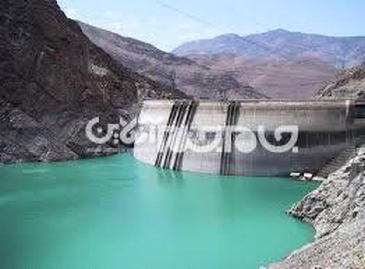 آذربایجان‌غربی، استانی که در گذشته از پرآب‌ترین مناطق کشور به شمار می‌رفت، این روزها با کاهش چشمگیر ورودی سدها و افت محسوس آبخوان‌ها روبه‌روست. مسئولان و کارشناسان هشدار می‌دهند در صورت تداوم خشکسالی، مدیریت هوشمند و صرفه‌جویی در مصرف آب برای عبور از شرایط بحرانی ضروری است.