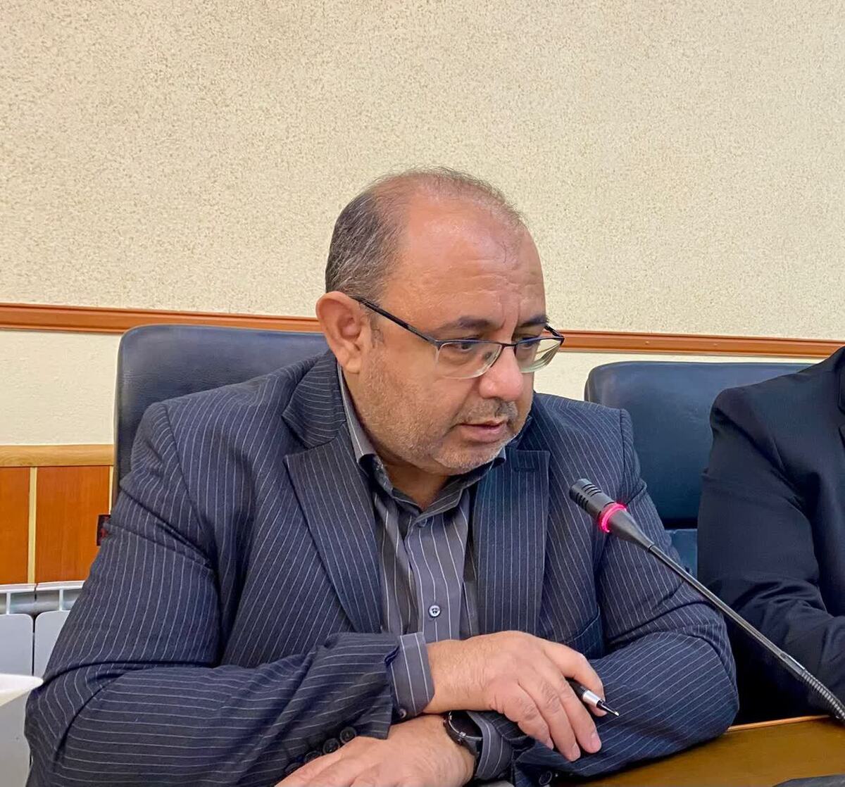 مدیرعامل شرکت برق منطقه‌ای کرمان گفت: ظرفیت نیروگاه‌های تجدیدپذیر در استان کرمان رشد ۸۳ درصدی داشته و ۲۶۶ مگاوات نیروگاه تجدید پذیر در مدار بهره‌ برداری بوده و بیش از ۴۰۰ مگاوات احداث می شود.