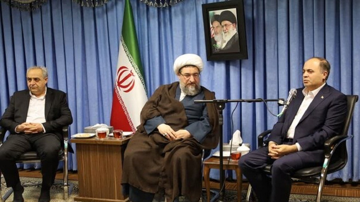 وزیر جهاد کشاورزی گفت: بخش خصوصی باید محور اصلی اقتصاد کشور باشد و آذربایجان شرقی از استان‌هایی است که اقتصاد آن بر پایه فعالیت‌های بخش خصوصی شکل گرفته و کمتر متکی به فعالیت‌های دولتی است.