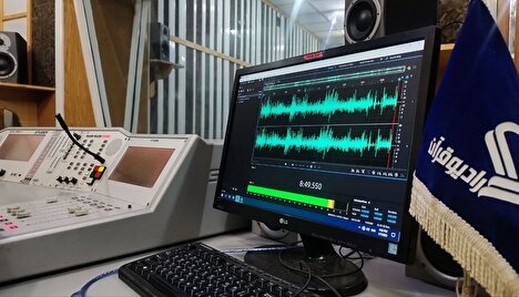 از صدای سخن عشق ندیدم خوشتر