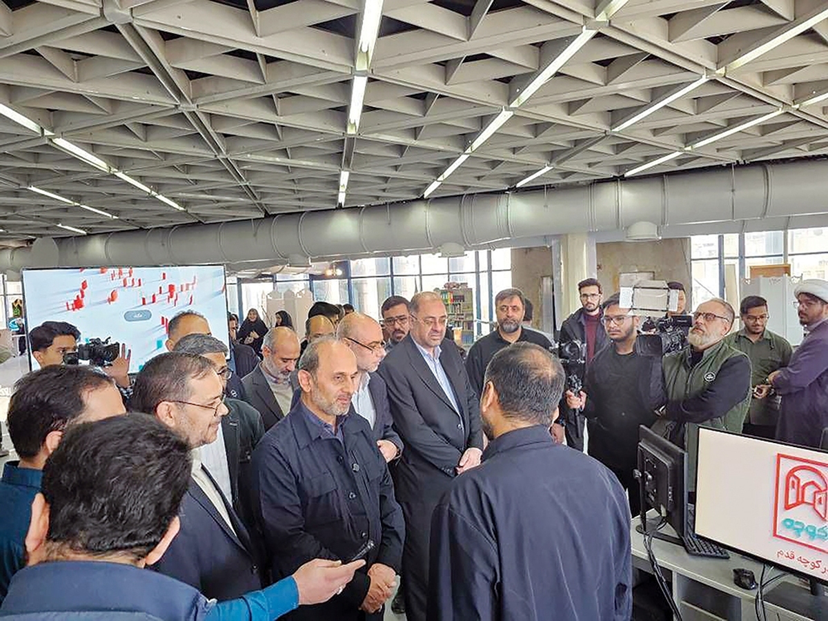 نخستین مرکز تسهیل‌گر تولید محتوای مردمی (متم) در خراسان‌رضوی با حضور رئیس سازمان صداوسیما، افتتاح شد. این اقدام که در راستای تحقق اهداف سند تحول رسانه‌ملی انجام شده است، زمینه‌ای برای تعامل مؤثر میان رسانه‌ملی و فعالان فرهنگی مردمی فراهم می‌کند. در جریان این بازدید، آکادمی صبا نیز به‌صورت رسمی آغاز به کار کرد.