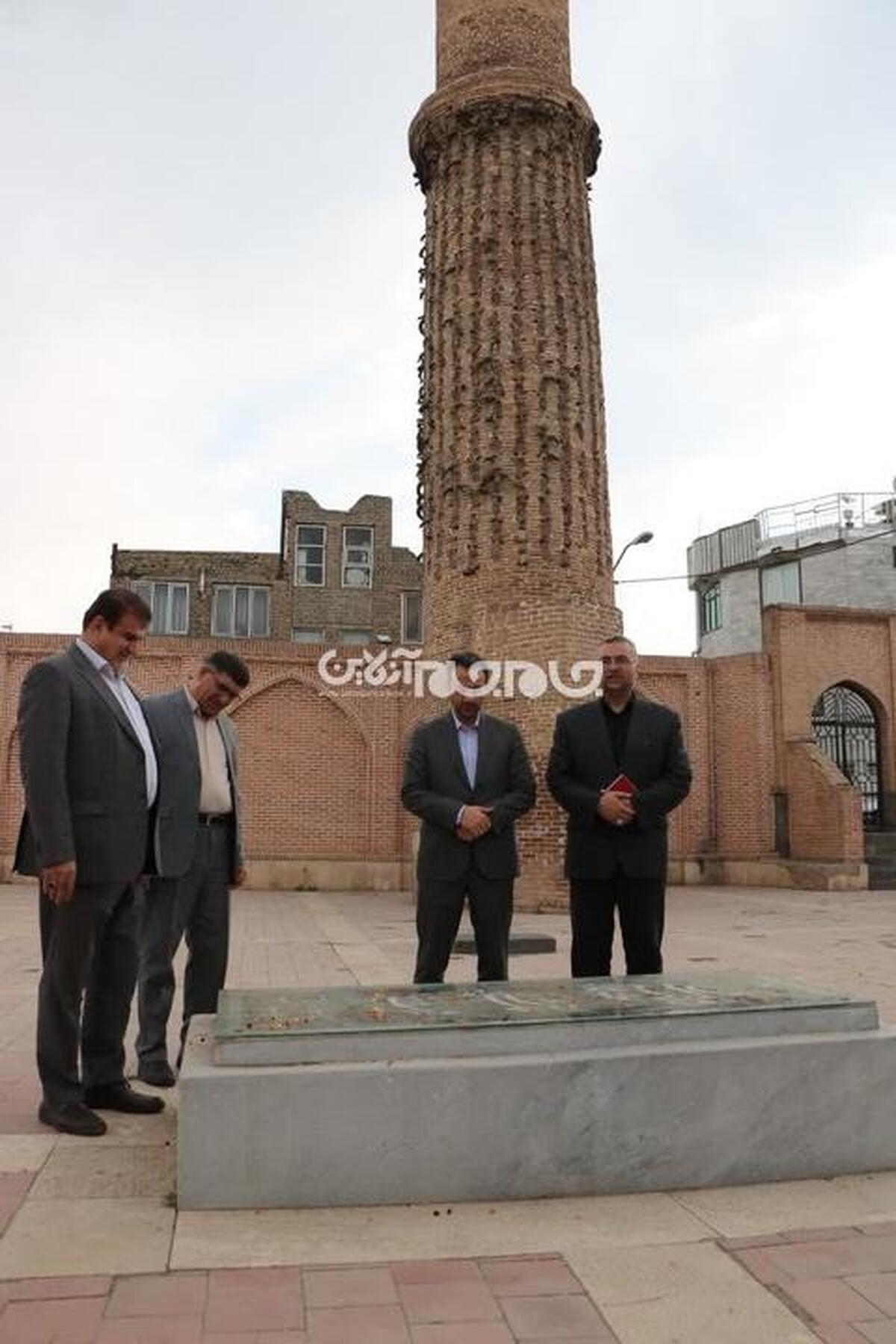 خوی به عنوان یکی از مهم‌ترین شهرهای تاریخی ممالک شرقی و با توجه به تاریخچه کهن و موقعیت جغرافیایی‌اش در مسیر جاده ابریشم، از اهمیت ویژه‌ای برخوردار است.