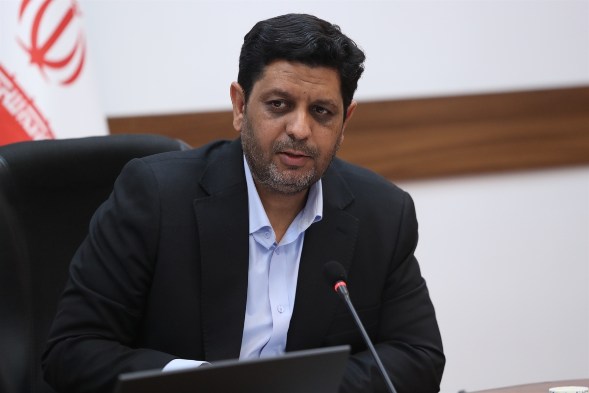 مدیر شبکه آموزش، از بازطراحی ساختاری و محتوایی این شبکه خبر می‌دهد که محوریت آن بر مفهوم «مدرسه» به‌عنوان هویت اصلی استوار است. این رویکرد جدید، تولیدات شبکه را از دایره عمومی خارج می‌کند و مستقیماً حول سه رکن اصلی یعنی دانش‌آموز، معلم و والدین متمرکز می‌سازد.