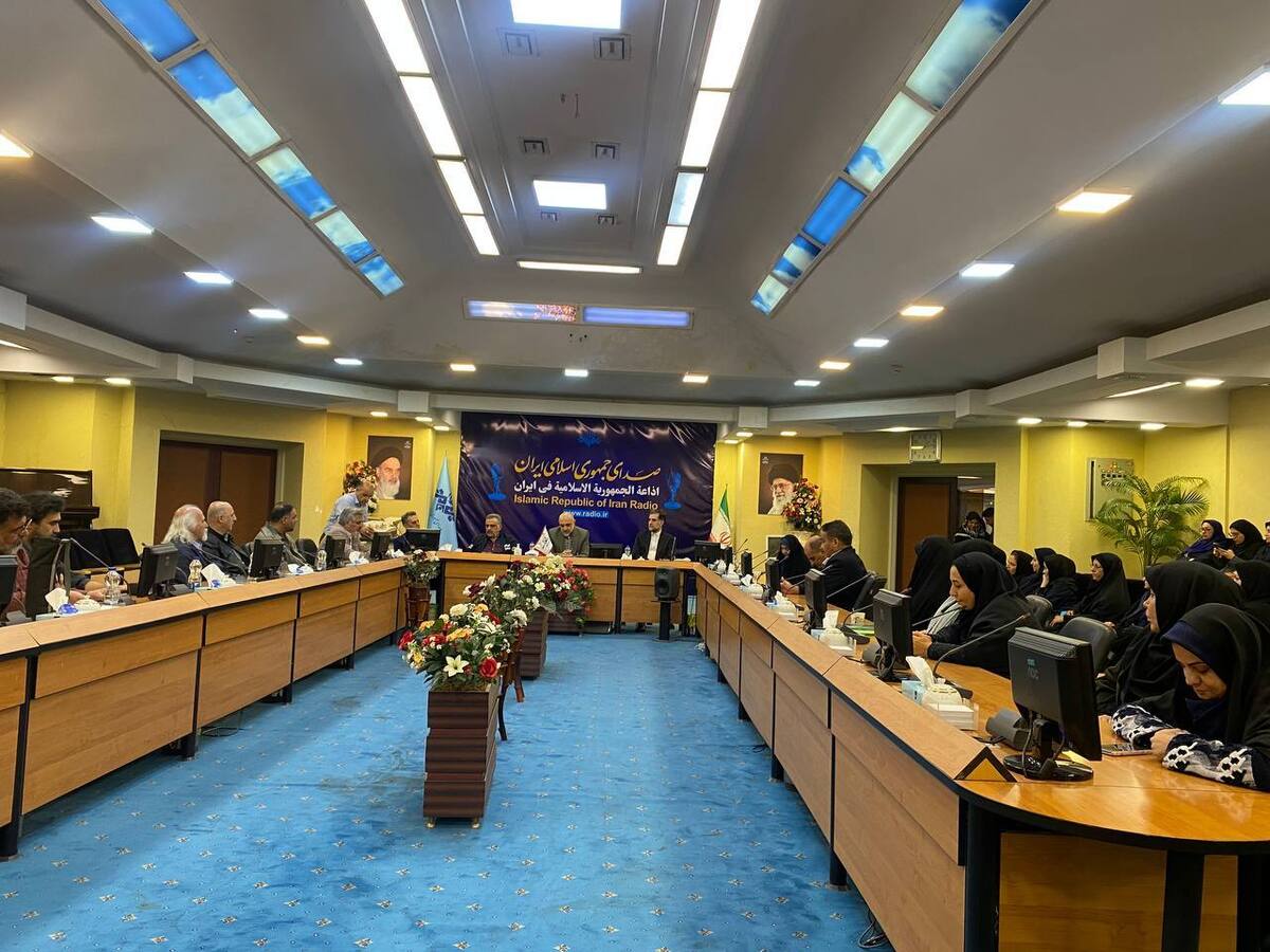 محسن حبیبی مدیر رادیو فرهنگ، شعار جدید این شبکه رادیویی را با عنوان «رادیو زندگی» اعلام کرد.