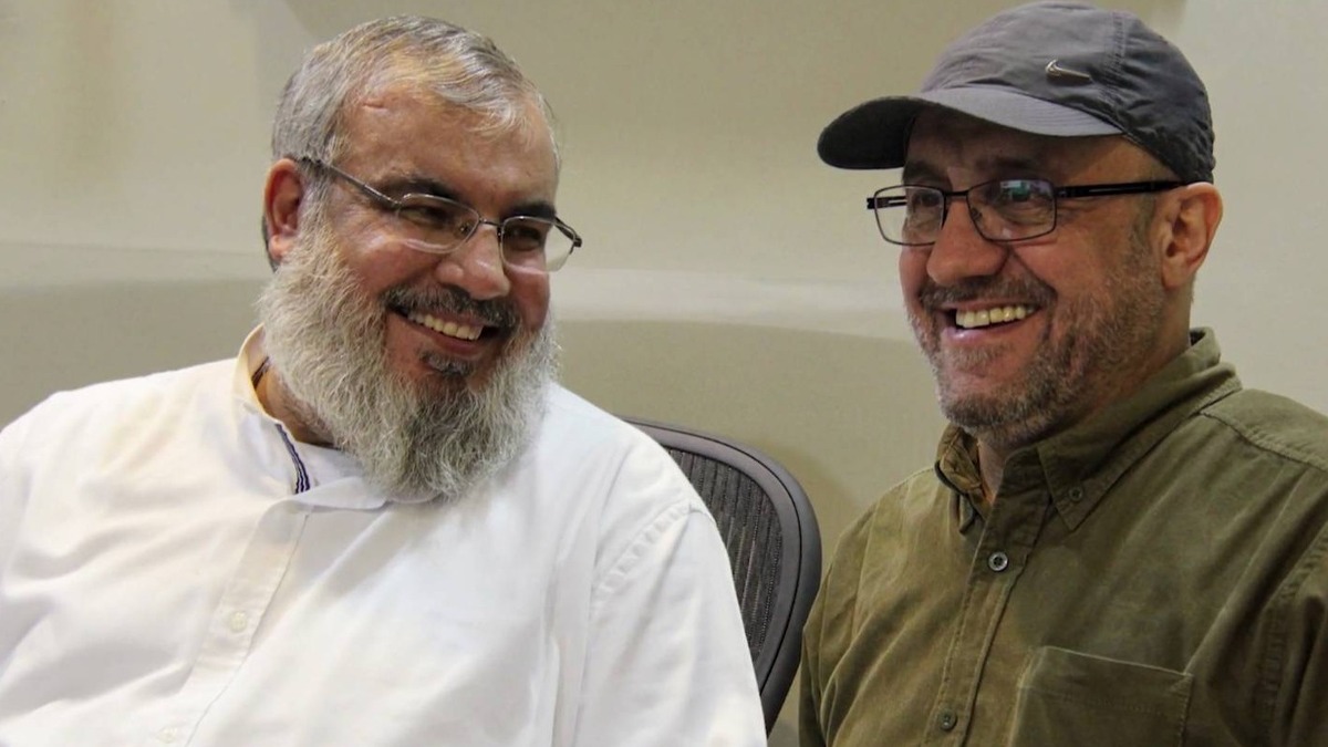 مستند «۱۸:۲۱ به وقت قدس» از تولیدات اداره‌کل تأمین برنامه خارجی سازمان صداوسیما، سه‌شنبه ۲۷ آبان ساعت ۲۳:۱۵ از شبکه دو سیما روانه آنتن می‌شود.