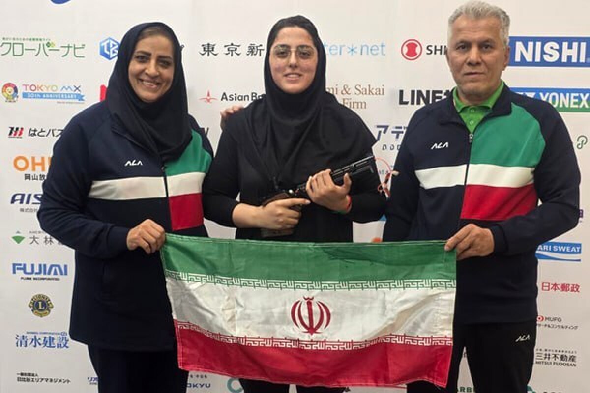 مهلا سمیعی در رقابت های تیراندازی تپانچه ۱۰ متر به مدال برنز دست یافت و اولین دختر مدال آور کاروان ایران در بازی های المپیک ناشنوایان شد.