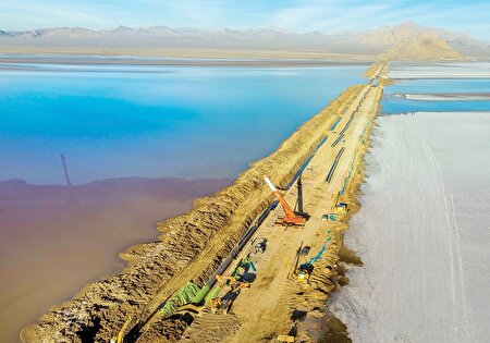 کرمان چشم انتظار آب دریا