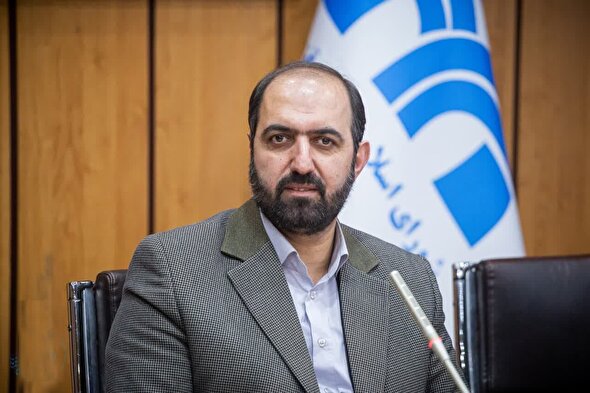 از حق مردم نمی گذرم