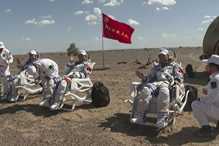 ببینید | تنها در فضا