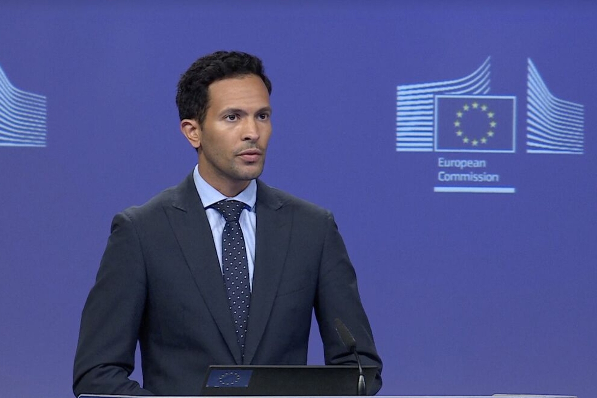 سخنگوی ارشد کمیسیون اروپا در واکنش به تداوم جنایات رژیم صهیونیستی در نوار غزه تصریح کرد که این باریکه بخش اساسی کشور آینده فلسطین است و هرگونه تغییر بافت جمعیتی یا جغرافیایی در این منطقه از نظر اتحادیه اروپا مردود است.