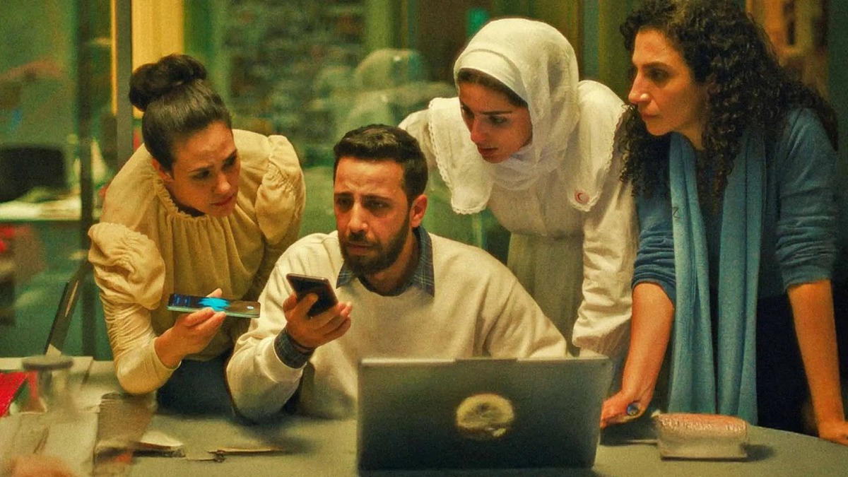 جشنواره فیلم دوحه امروز با اولین نمایش رسمی فیلم «صدای هند رجب» ساخته کارگردان تونسی کوثر بن هنیه و مجموعه‌ای از فیلم‌های منطقه‌ای از جمله کمدی سیاه «کریستوفر» ساخته استیون سودربرگ با حضور کارگردان و ستاره آن میکائلا کوئل، آغاز می‌شود.