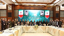 گزارش تصویری | دیدار صمیمانه اهالی قلم با رئیس رسانه ملی