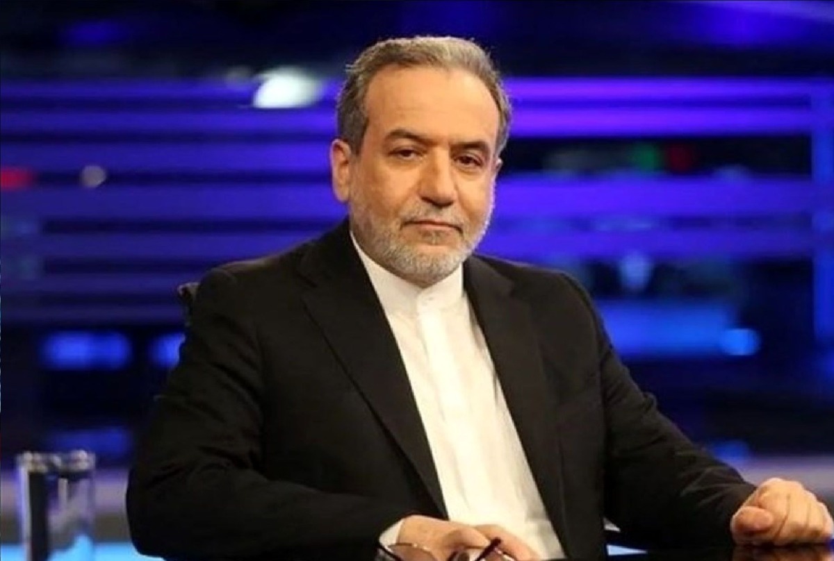 وزیر خارجه ایران با بیان اینکه «بمب اتمی ایران، توانایی نه گفتن جلوی قدرت‌هاست و این اتفاق از زمان پیروزی انقلاب به وقوع پیوسته است»، گفت: مشکل ایران و آمریکا خوی سلطه‌طلبی طرف مقابل است، اما می‌توانیم روابط را مدیریت کنیم.
