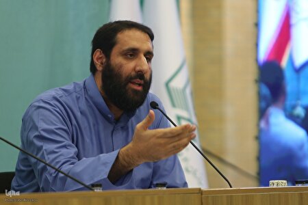 معارف باید اولویت اول رسانه‌ ملی باشد