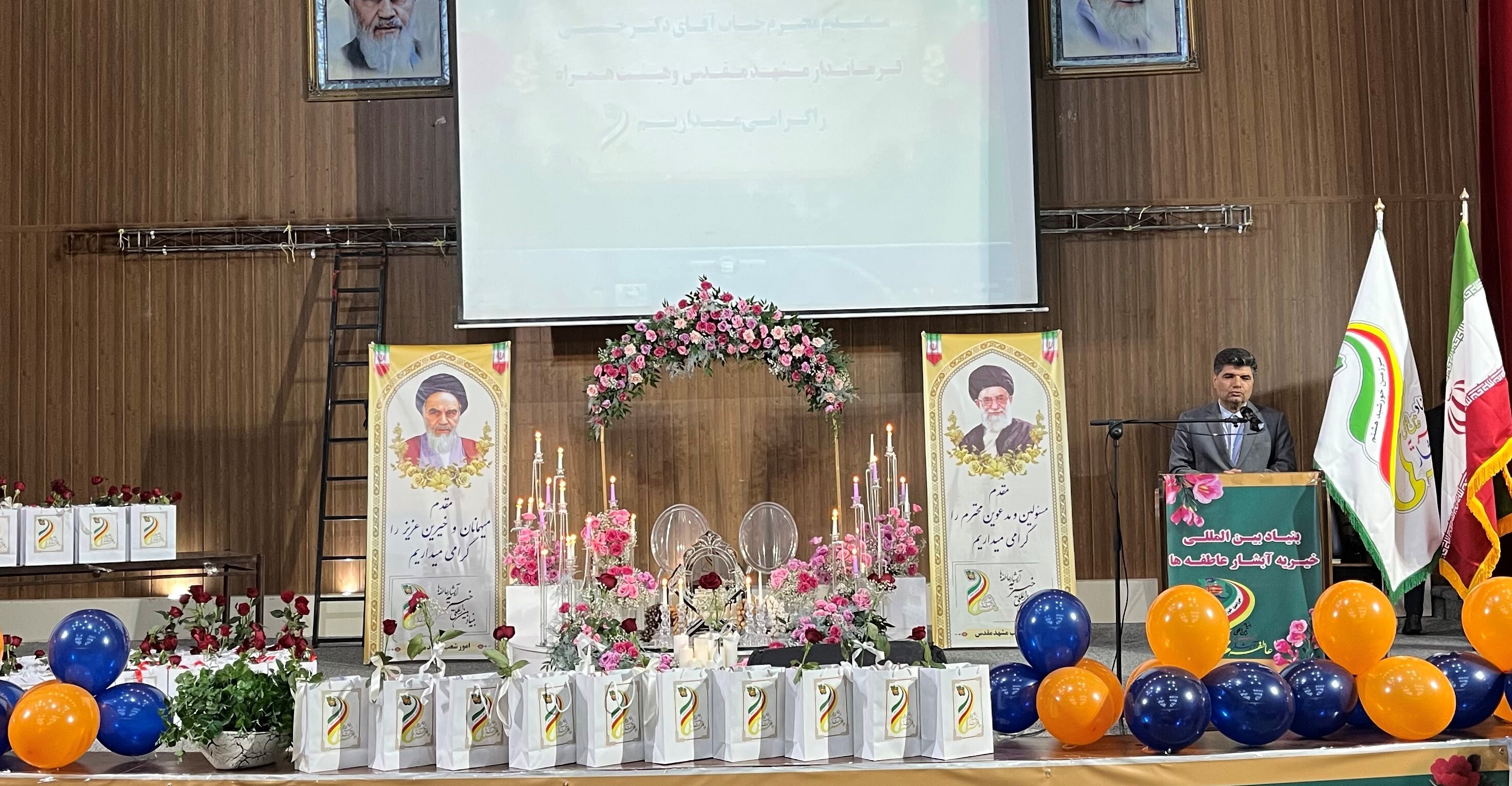 ۱۱۰ نوعروس تحت حمایت آبشار عاطفه ها راهی خانه بخت شدند