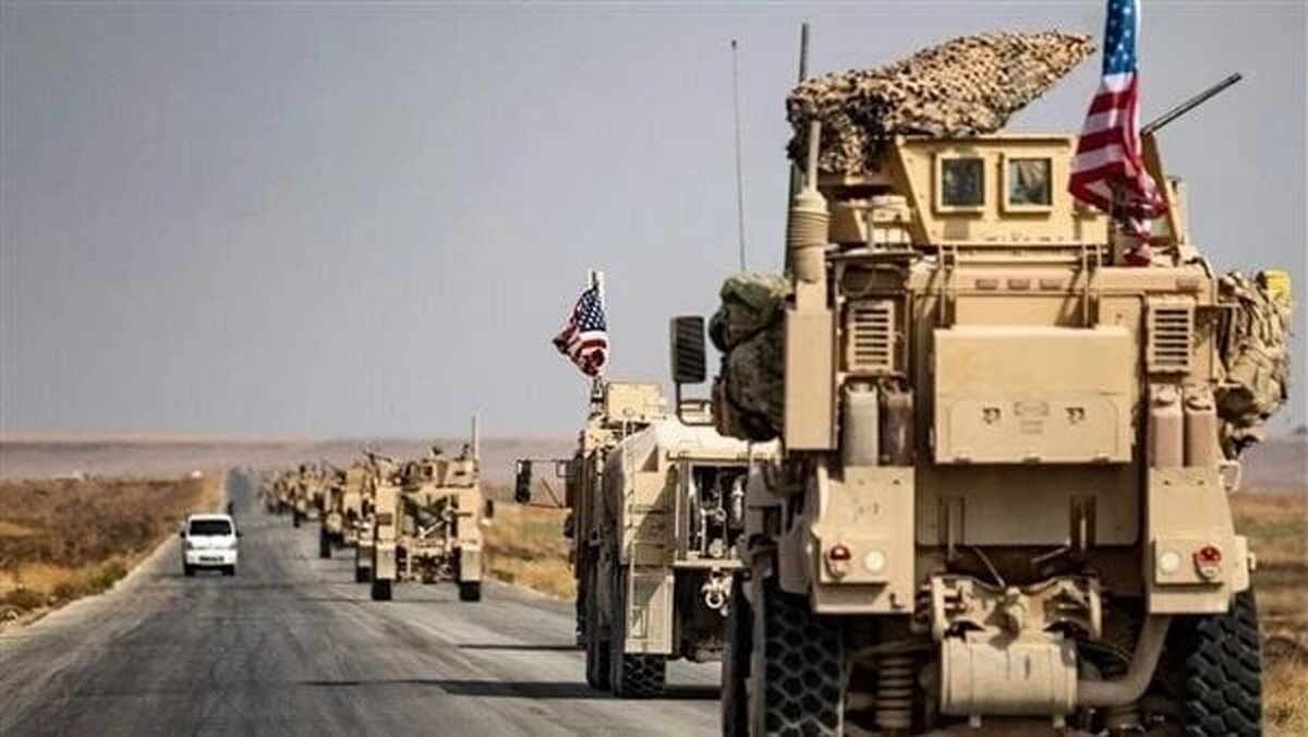 یک منبع آگاه از ورود کاروانی متشکل از بیش از ۵۰ کامیون حامل تجهیزات و مواد به پایگاه الحریر در نزدیکی اربیل، محل استقرار نیروهای آمریکایی، خبر داد.