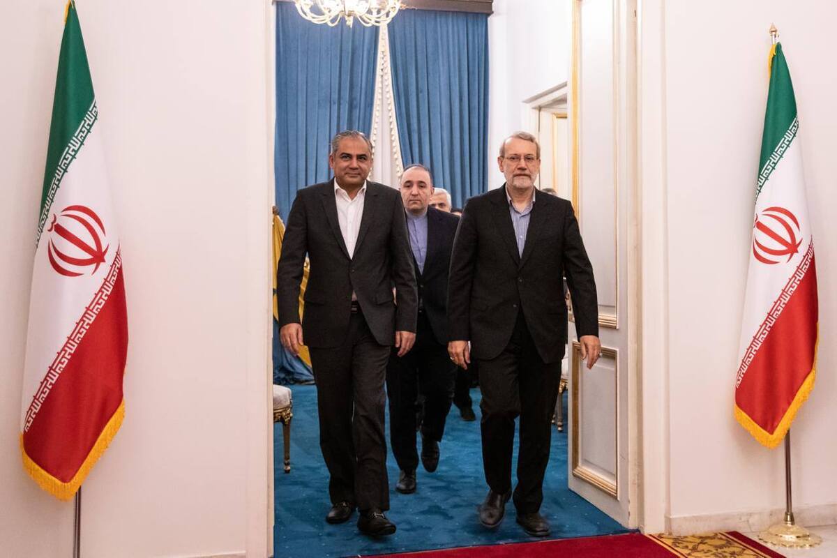 دبیر شورای عالی امنیت ملی کشورمان در دیدار با وزیر کشور پاکستان گفت: منطقه امروز با دشمنان و چالش‌های مشترکی مواجه است و پاسخ به این تهدیدات نیازمند اقدامات ملموس، هماهنگ و همه‌جانبه میان کشورهای مسلمان است.»