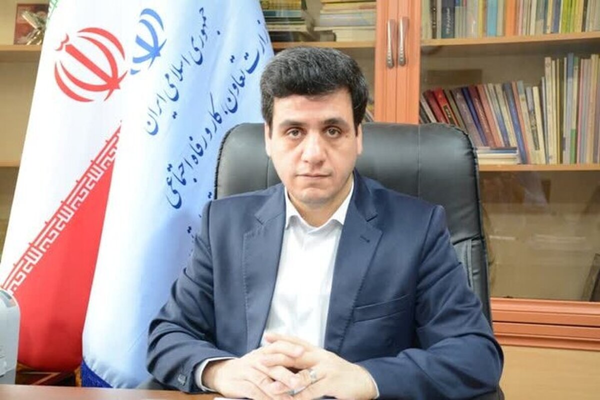 خرمآباد -جام جم آنلاین- مدیرکل تعاون، کار و رفاه اجتماعی لرستان، گفت: طرح «طاها» باهدف اتصال کسبوکارهای خرد و کارگاههای محلی به بازارهای بزرگ اجرا میشود.