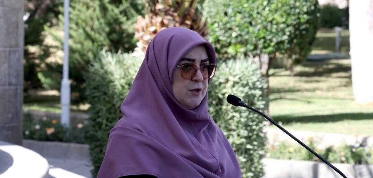 سخنگوی دولت درباره خارج نشدن ایران از لیست سیاه FATF، گفت: هنگام تصویب خروج از CFT و پالرمو هم می‌دانستیم که روند خروج از لیست سیاه زمان‌بر است و به سرعت اتفاق نمی‌افتد.