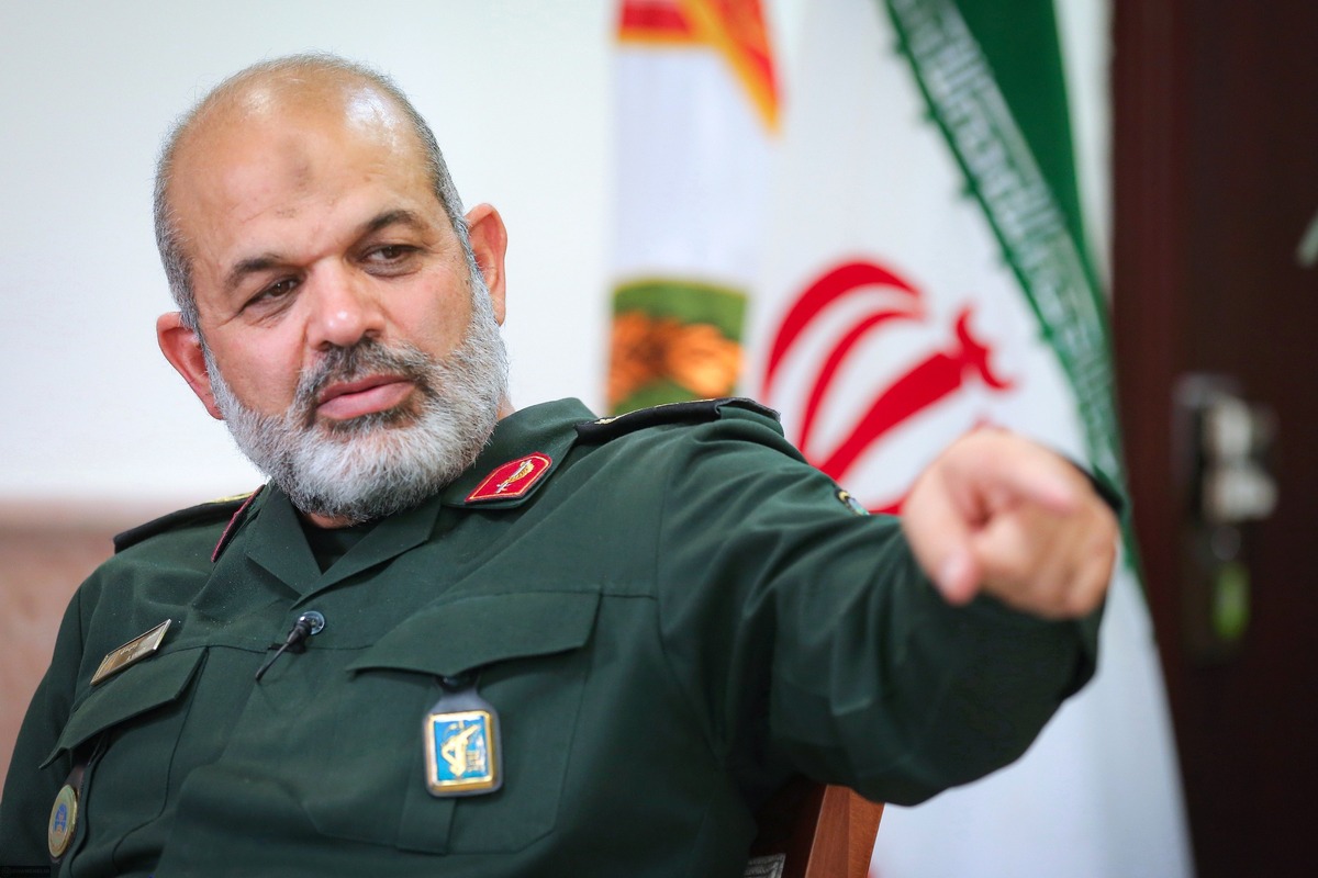 جانشین ستادکل نیروهای مسلح گفت، پلیس با تعامل و ارتباط مثبت با مردم میتواند سرمایه اجتماعی ارزشمندی جمعآوری کند و بر اعتماد عمومی بیافزاید.