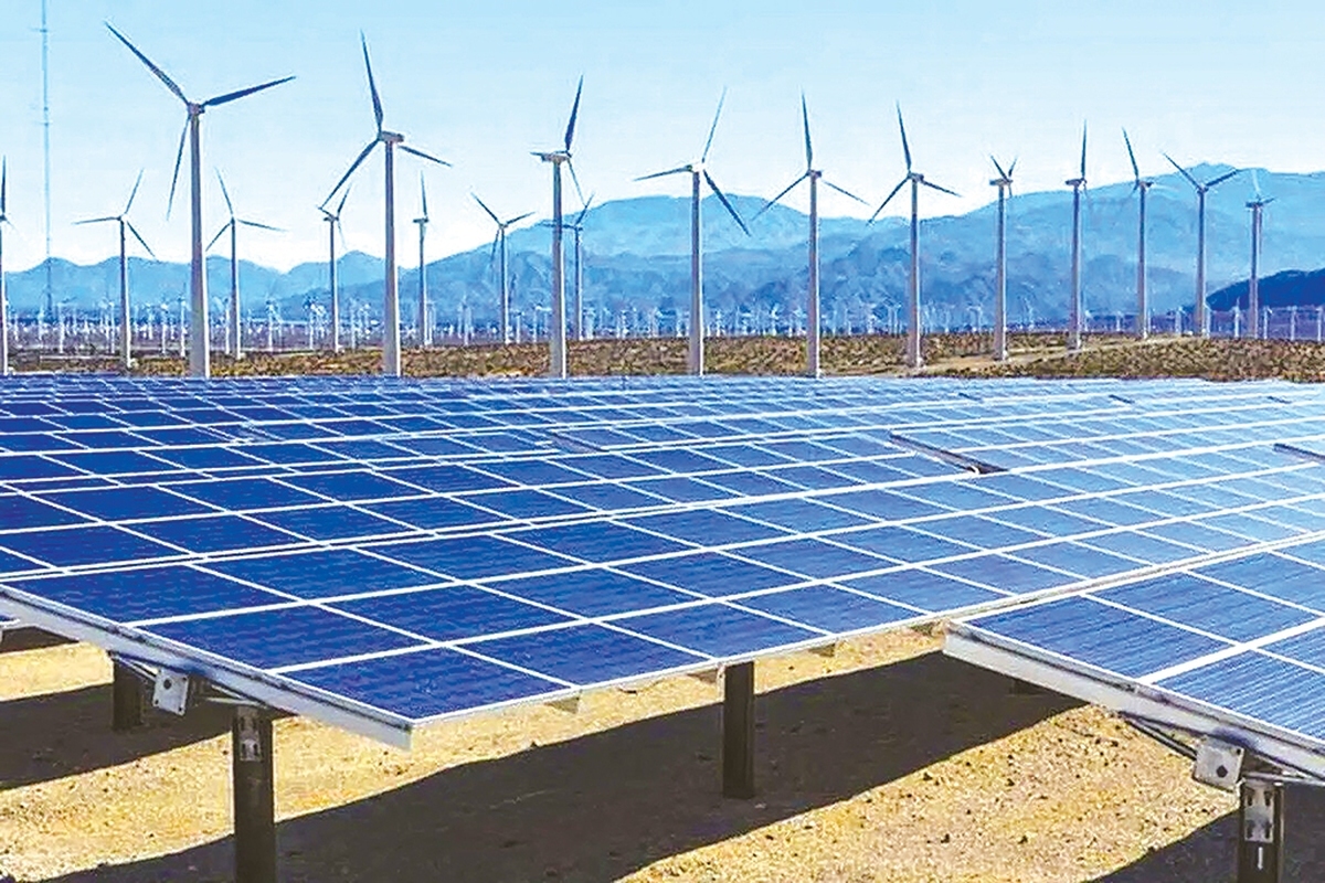 یکی از ناترازی‌های کشورمان در حوزه انرژی، مربوط به برق است که سبب خاموشی‌ برای بخش خانگی و صنعت شده؛ همین چند روز پیش بود که محمدرضا عارف، معاون اول رئیس‌جمهور اعلام کرد اقتصاد ایران سال گذشته در بخش صنعت حدود ۳۰۰ هزارمیلیارد تومان عدم‌النفع داشته است.