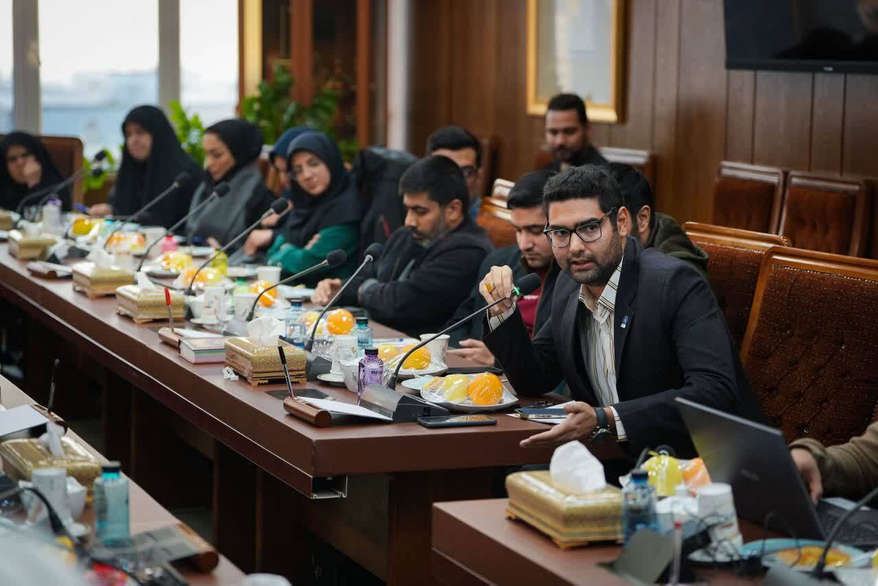 حمایت از حلقه‌های میانی یکی از راه‌های مهم شکوفایی ظرفیت‌های مردمی است