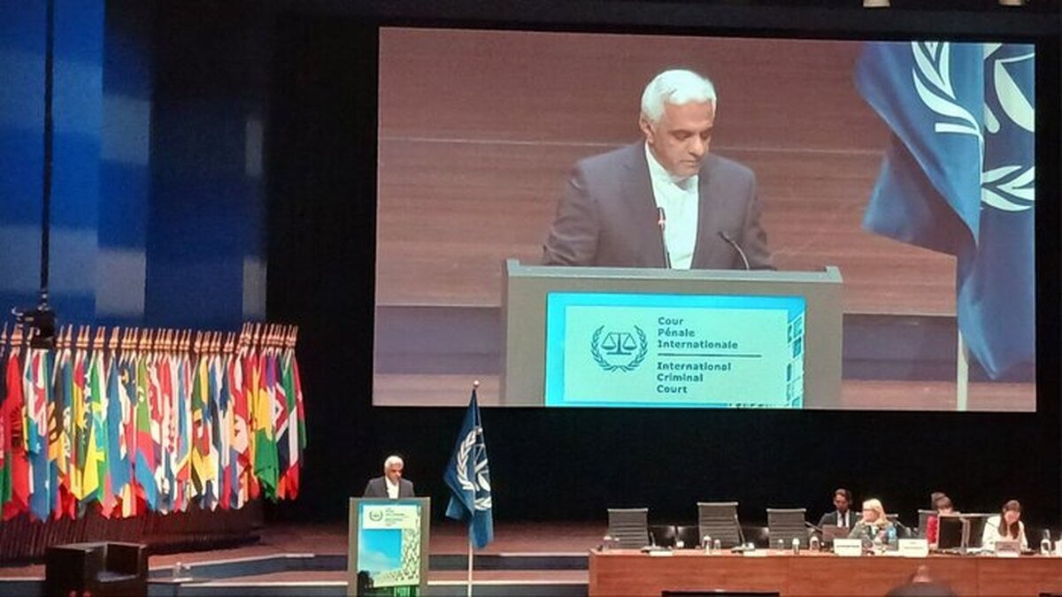 رئیس هیأت نمایندگی جمهوری اسلامی ایران در نشست مجمع کشورهای عضو دیوان کیفری بین‌المللی در لاهه (هلند)، تحریم‌های یکجانبه را مصداق جنایت علیه بشریت توصیف کرد.