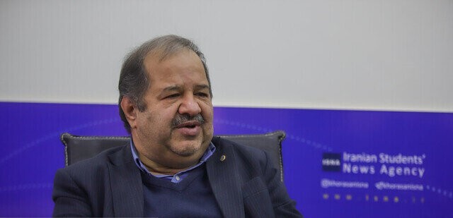 در کشور ما قانون اساسی مظلوم واقع شده است