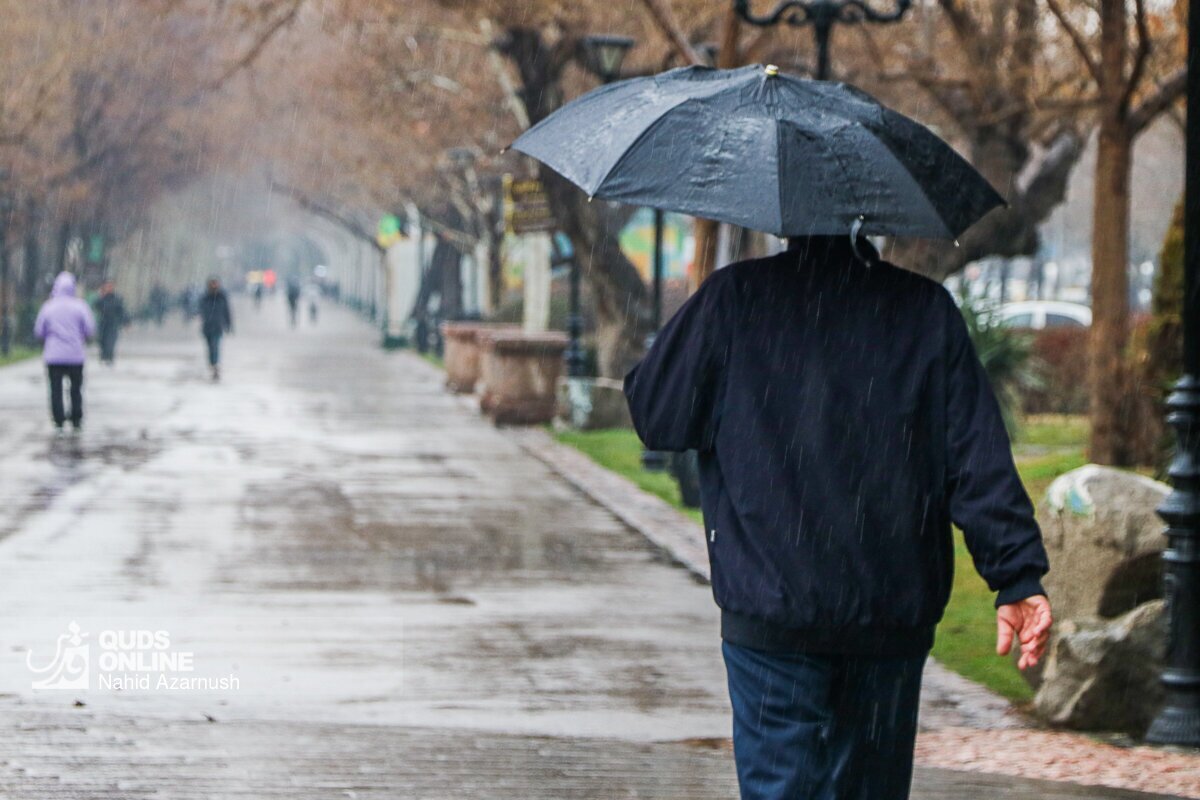 رئیس مرکز ملی پیش‌بینی و مدیریت بحران مخاطرات وضع هوا از ورود سامانه بارشی به کشور در روز یکشنبه (۱۶ آذر) خبر داد.