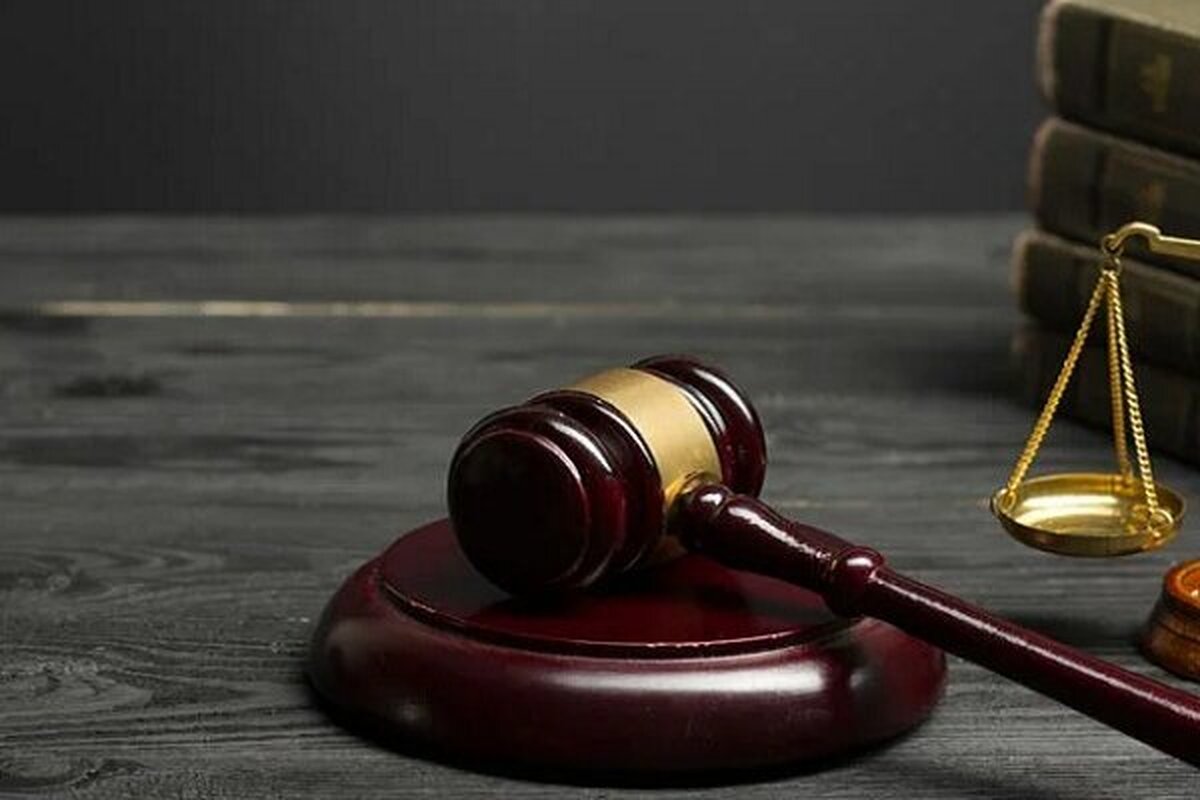 قوه قضائیه اعلام کرد که رسانه‌های ضدانقلاب نام محکوم امنیتی‌ را برجسته می‌کنند که در جنگ ۱۲ روزه از پدافند و استحکامات نظامی فیلم گرفته و برای شبکه‌های معاند فرستاده است.