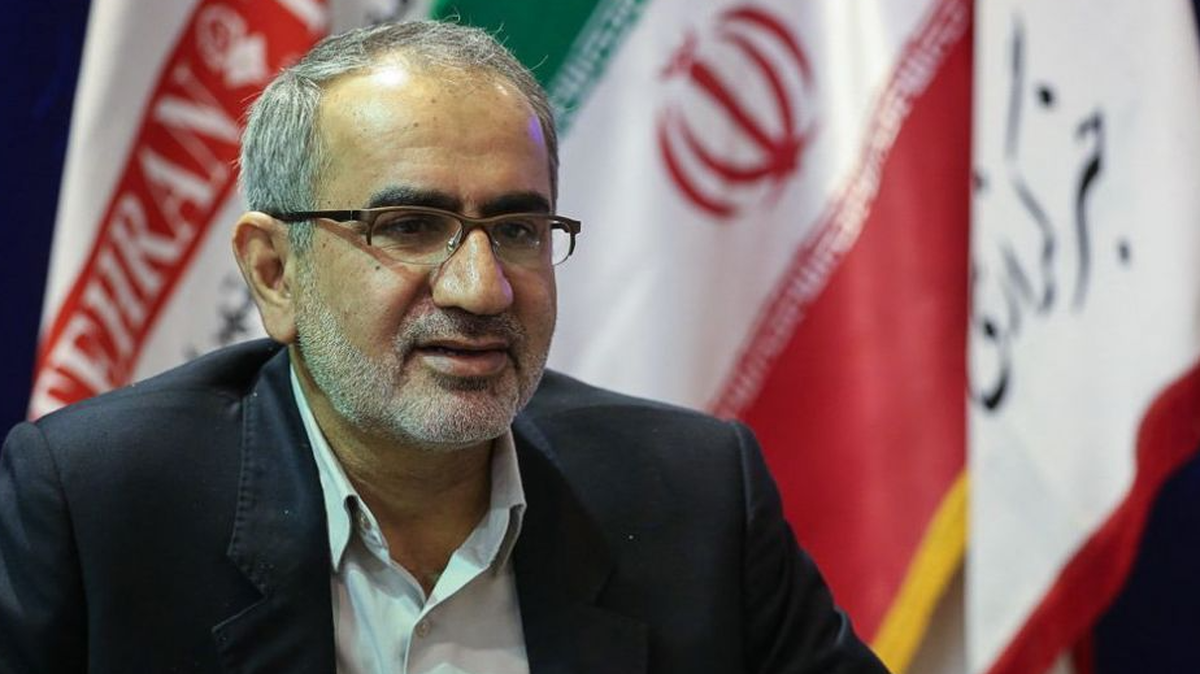 در عصر ارتباطات و سرعت انتقال اطلاعات، نقش رسانه‌ها به‌ویژه رسانه ملی در انعکاس فعالیت‌های قانون‌گذاری و تصمیمات مجلس شورای اسلامی‌بیش از هر زمان دیگر اهمیت یافته است. در واقع، ارتباط مؤثر و دوسویه میان نهاد قانون‌گذاری و رسانه عمومی‌کشور می‌تواند به‌عنوان یکی از ستون‌های اصلی شفافیت، آگاهی عمومی و مشارکت مردم در امور سیاسی و اجتماعی قلمداد شود.