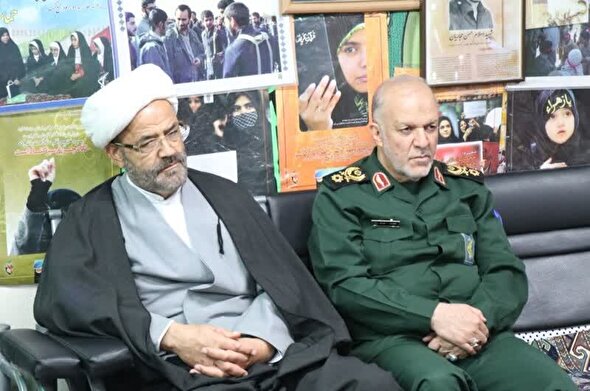 صبر مادران شهدا کمتر از شهادت نیست