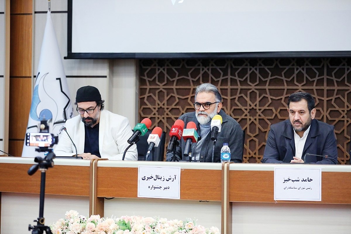 دبیر ششمین جشنواره فیلم بسیج هنرمندان از حضور ۷اثر در ارتباط با جنگ۱۲روزه در این دوره ازجشنواره خبر‌داد.به‌گزارش جام‌جم،نشست خبری ششمین جشنواره فیلم کوتاه بسیج هنرمندان، در دانشگاه جامع انقلاب اسلامی با حضور آرش زینال‌خیری دبیر جشنواره و حامد شب‌خیز، رئیس شورای سیاستگذاری برگزار‌شد.