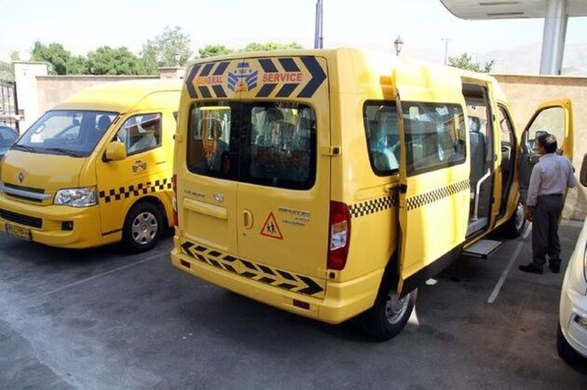 معاون اجتماعی و فرهنگ ترافیک پلیس راهور تهران بزرگ گفت: خودروهای سرویس مدارس در صورت داشتن مجوز رسمی و ثبت پلاک در سامانه سپند، از طرح زوج و فرد معاف خواهند شد.