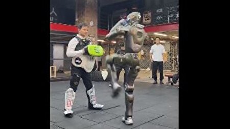 ببینید | ناک‌ اوت مدیرعامل!