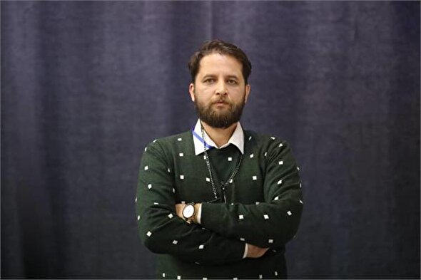 تئاتر در سبد فرهنگی خانواده‌ها قرار بگیرد