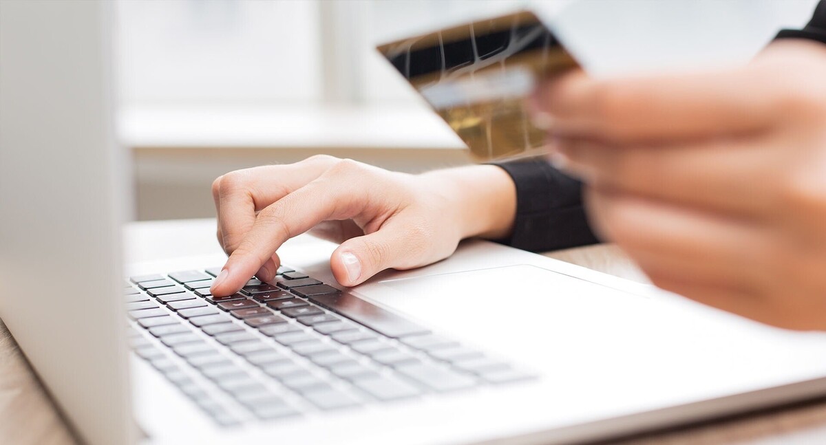 خرید بلیط هواپیما برای بسیاری از مسافران به یکی از دغدغه‌های اصلی قبل از سفر تبدیل شده است.