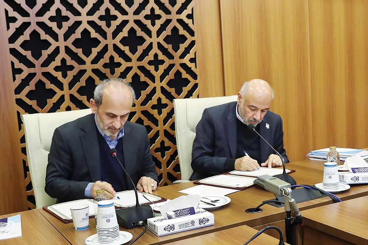 صبح سه‌شنبه ۱۸ آذر، نشست مشترک احمد میدری، وزیر تعاون، کار و رفاه اجتماعی با پیمان جبلی، رئیس رسانه‌ملی در ساختمان سازمان صداوسیما برگزار شد. در این نشست که جمعی از معاونان و مدیران ارشد دو دستگاه حضور داشتند، موضوعات مشترک و راهکارهای همکاری‌های راهبردی میان وزارت تعاون و رسانه‌ملی مورد بررسی قرار گرفت.