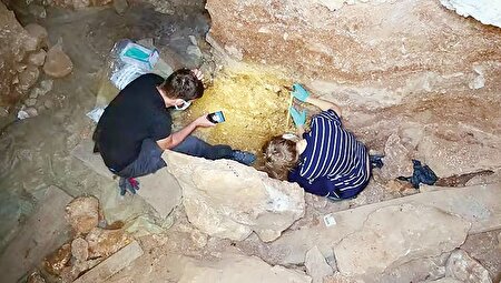 بازسازی تاریخ با خاک