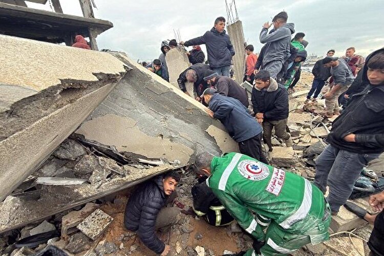 عکس | شب «سرد و سخت» در نوار غزه