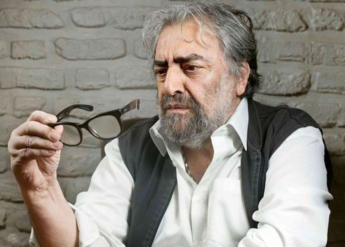 مسعود کیمیایی که هم اینک در بیمارستان بستری است، از بهبود وضعیت عمومی خود خبر داد و گفت: امروز یا فردا از بیمارستان ترخیص می‌شوم.